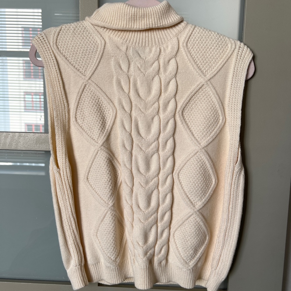 Verge Girl Turtleneck Sweater Vest